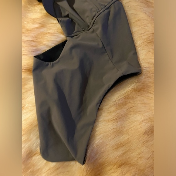 Green Kanomi One Shoulder cutout Swimsuit UV Sun Protection handmade One piece - Picture 5 of 9